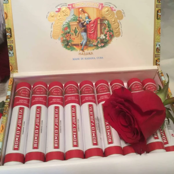 Romeo y Julieta  Short Churchills  Tubos